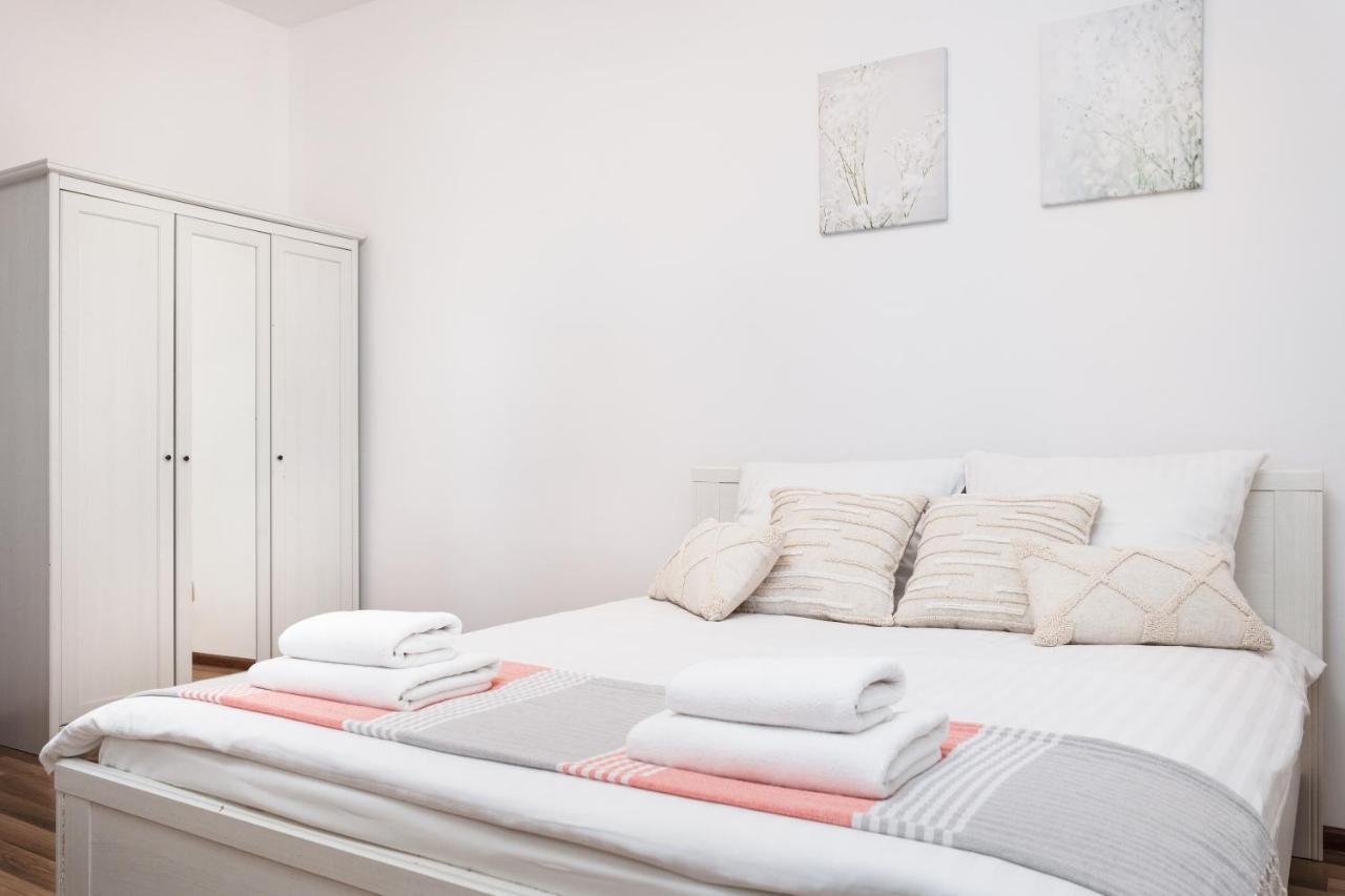 City Of The Kings-Camomile Apartment Krakau Buitenkant foto